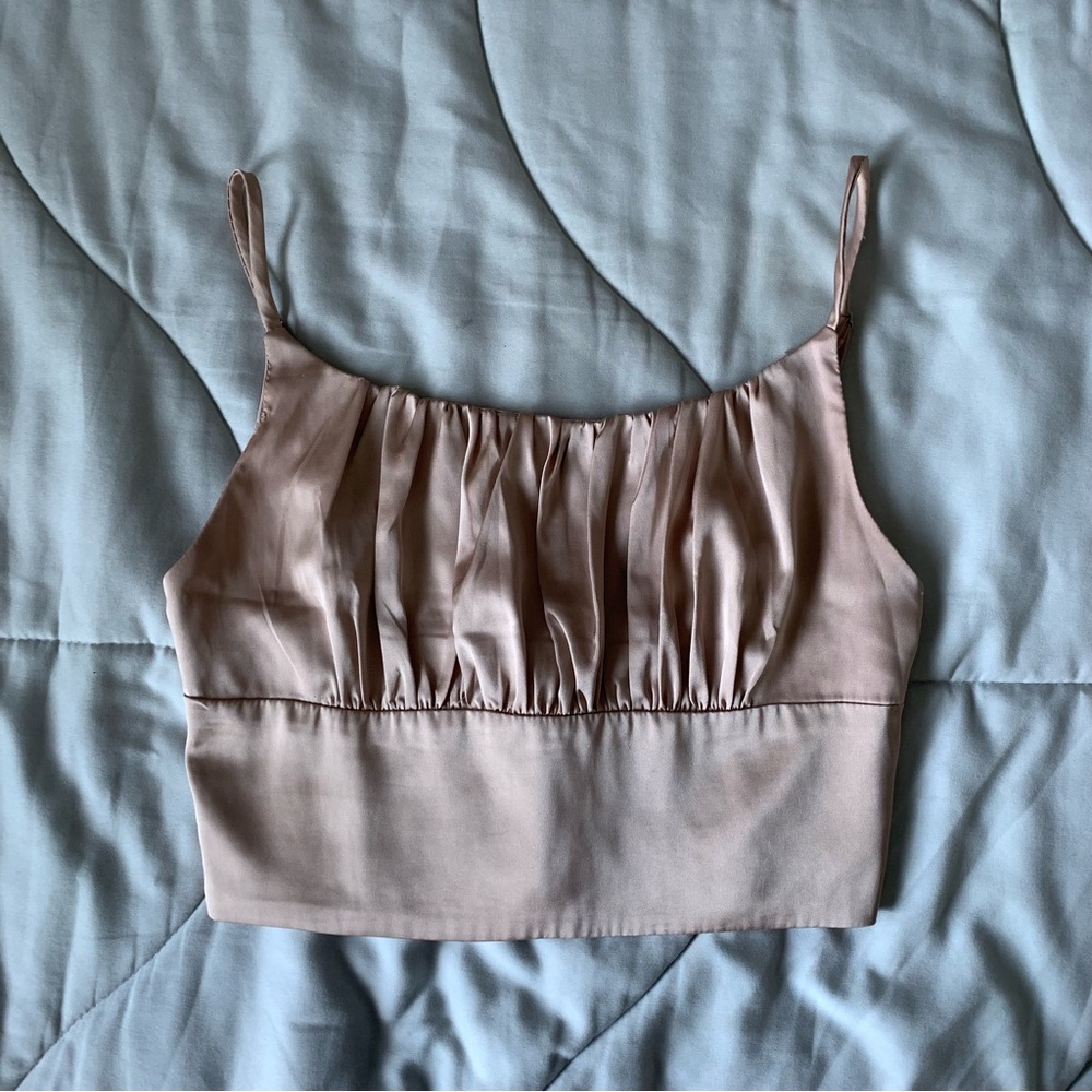 xs champagne pink cropped cami top